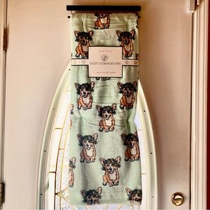 Corgi Blanket Throw Daisies Mint Green NWT